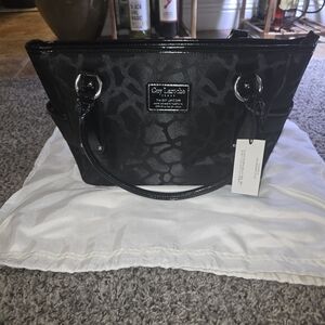 🖤 NWT Guy Laroche Black Giraffe Patterned Shoulder Tote with Patent Trim